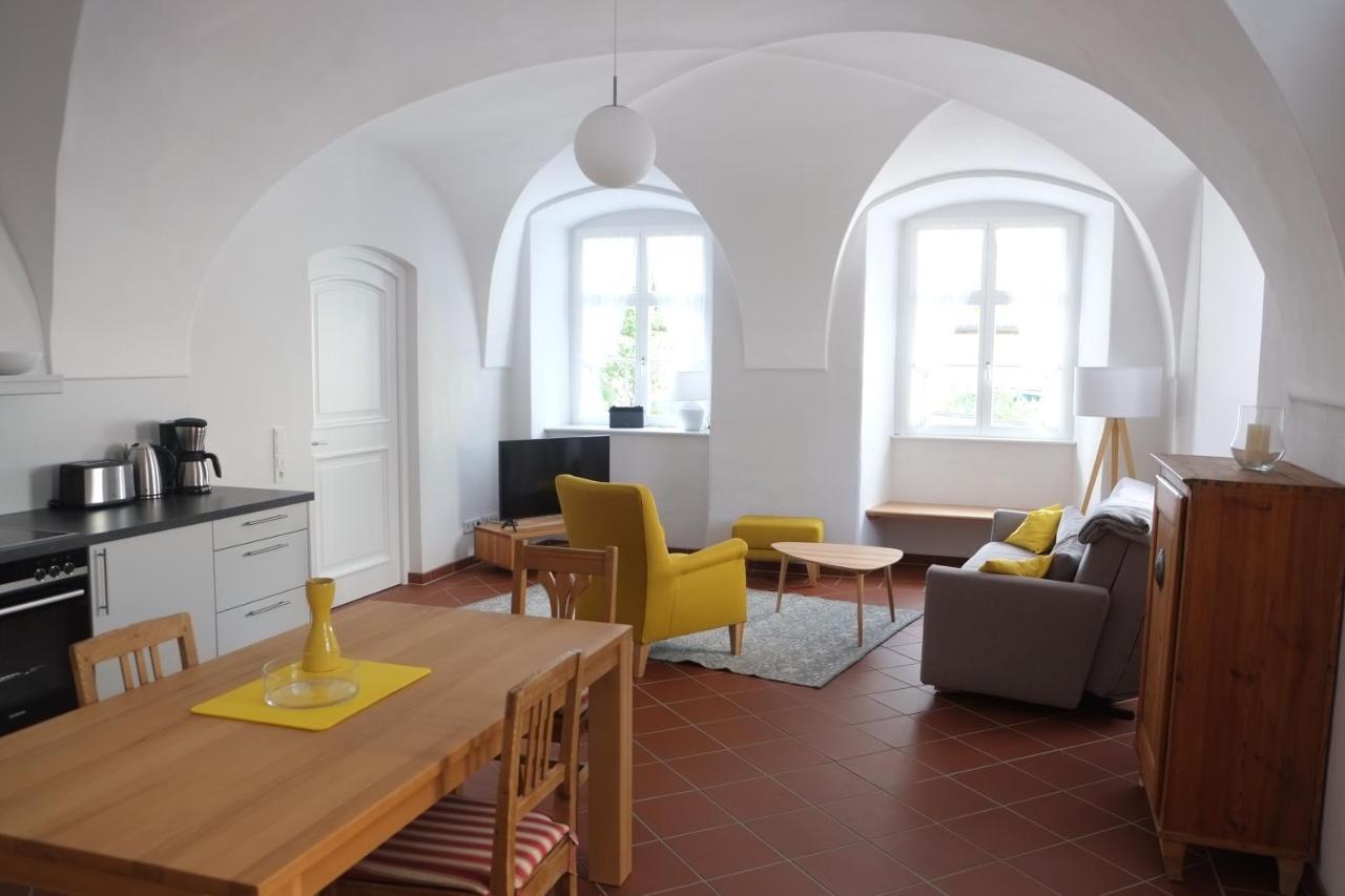 60Qm Wohnung Naabtal Im Historischen Pfarrhaus Pielenhofen Exteriér fotografie
